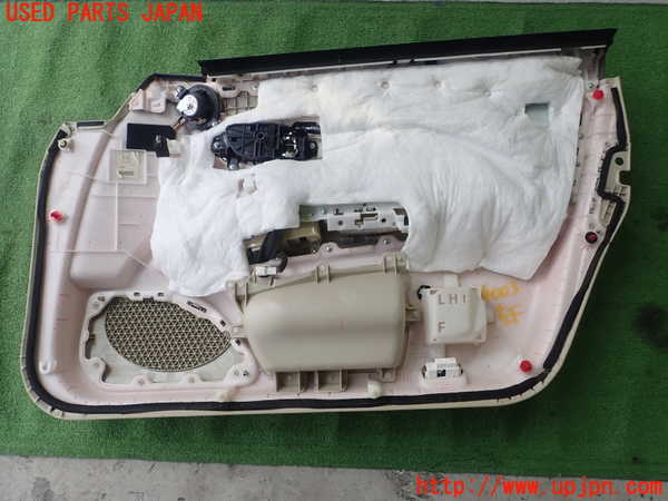 1UPJ-9240031264]フーガハイブリッド(HY51)左前ドア内張り 中古_5