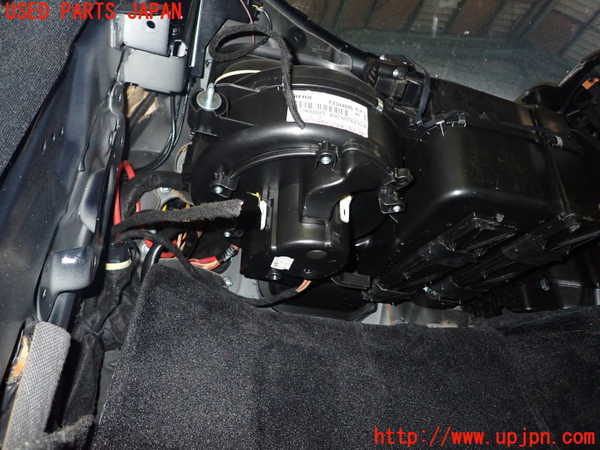 1UPJ-9240046081]ベンツ SL350 R230(230458)エバポレーター1 中古_4