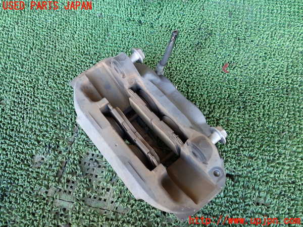 1UPJ-9240054080]レクサス・LS500h(GVF50)右フロントキャリパー 中古_2