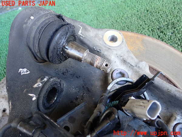 1UPJ-9240054295]レクサス・LS500h(GVF50)左フロントナックルハブ 中古_3