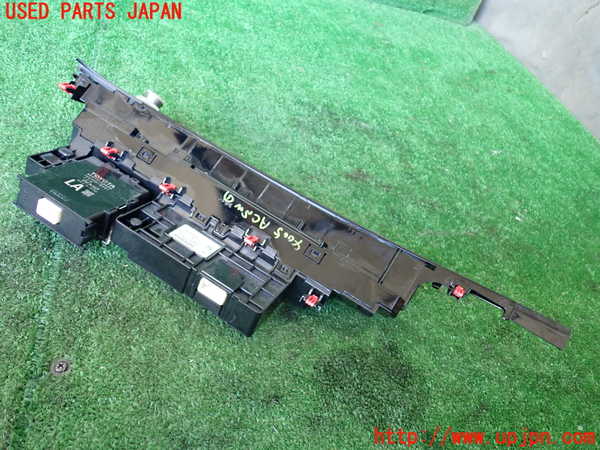 1UPJ-9240056066]レクサス・LS500h(GVF50)エアコンスイッチ1 中古_2