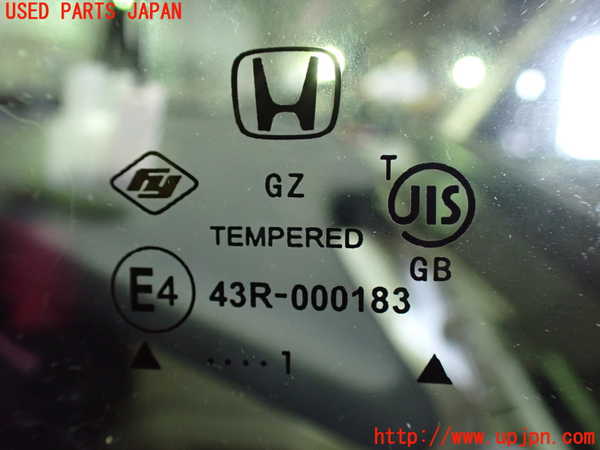 1UPJ-9240061202]ステップワゴン スパーダ ハイブリッド(RP5)左フロント三角窓ガラス 中古 FUYAO 43R-000183_2