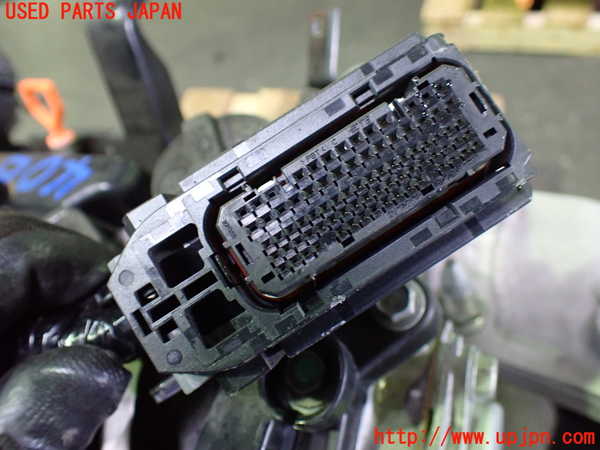 1UPJ-9240062010]ステップワゴン スパーダ ハイブリッド(RP5)エンジン LFA 中古_3
