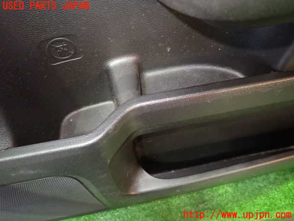 1UPJ-9240061234]ステップワゴン スパーダ ハイブリッド(RP5)右前ドア内張り 中古_3