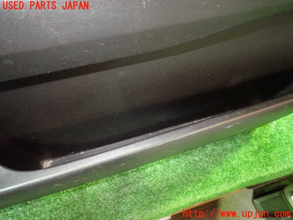 1UPJ-9240061234]ステップワゴン スパーダ ハイブリッド(RP5)右前ドア内張り 中古_4