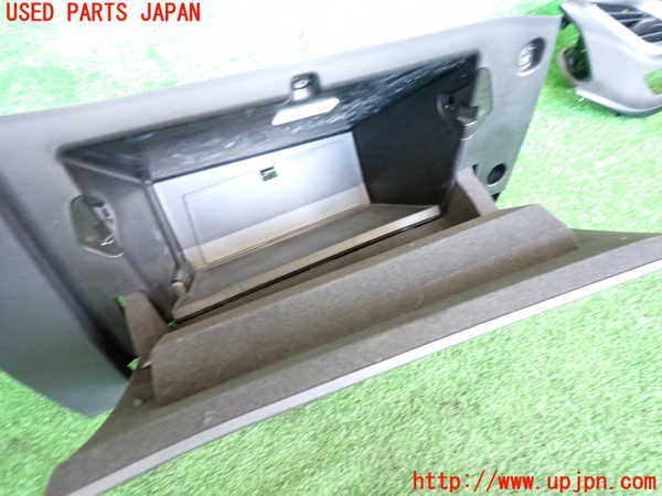 2UPJ-9240077516]BMW 218i グランクーペ(7K15)(F44)グローブボックス1 中古_3