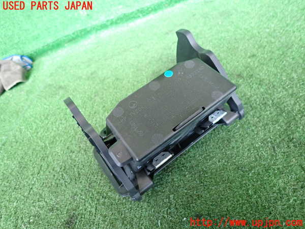 2UPJ-9240077841]BMW 218i グランクーペ(7K15)(F44)小物入れ1 中古_4