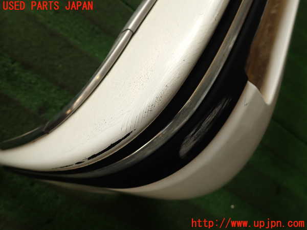 2UPJ-9240081010]クラウン 4ドア ハードトップ(LS130)フロントバンパー 中古_4
