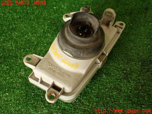 2UPJ-9240081180]クラウン 4ドア ハードトップ(LS130)右フォグ 中古_2
