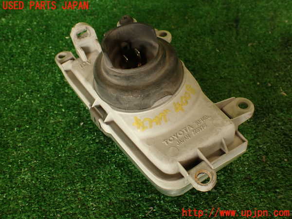 2UPJ-9240081182]クラウン 4ドア ハードトップ(LS130)左フォグ 中古_2