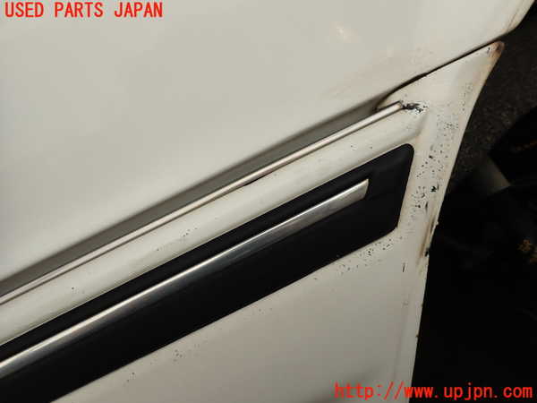 2UPJ-9240081610]クラウン 4ドア ハードトップ(LS130)リアバンパー 中古_4
