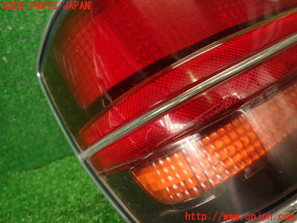 2UPJ-9240081536]クラウン 4ドア ハードトップ(LS130)左テールランプ 中古_2