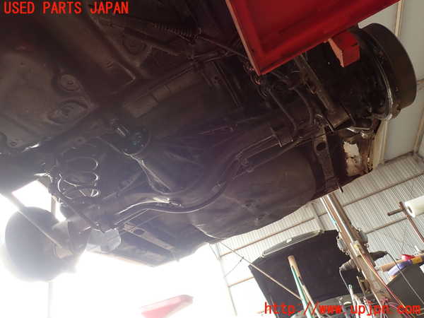 2UPJ-9240084400]クラウン 4ドア ハードトップ(LS130)リアデフホーシング 中古_2