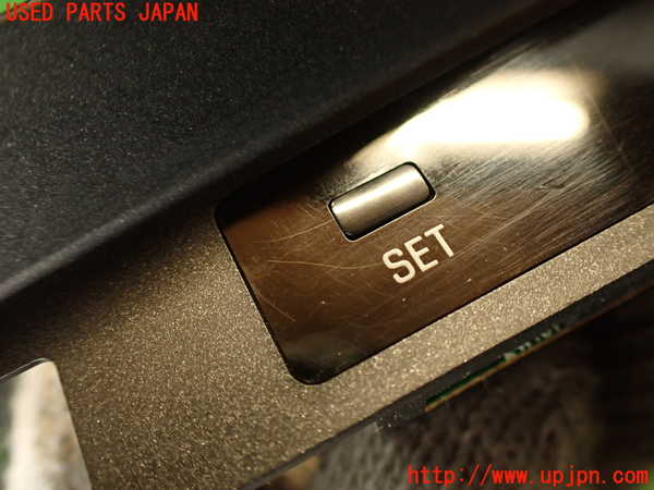 2UPJ-9240087850]クラウン 4ドア ハードトップ(LS130)時計 中古_3