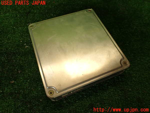 2UPJ-9240086110]クラウン 4ドア ハードトップ(LS130)エンジンコンピューター 中古_2