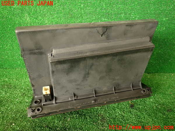 2UPJ-9240087516]クラウン 4ドア ハードトップ(LS130)グローブボックス1 (ジャンク品) 中古_5