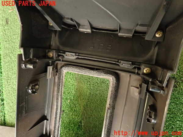 2UPJ-9240087540]クラウン 4ドア ハードトップ(LS130)センターコンソール 中古_5