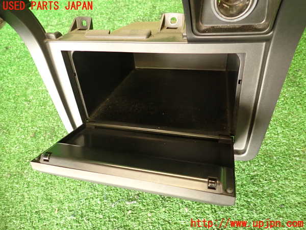 2UPJ-9240087841]クラウン 4ドア ハードトップ(LS130)小物入れ1 中古_4