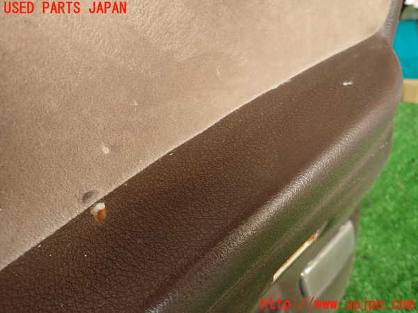 2UPJ-9240081234]クラウン 4ドア ハードトップ(LS130)右前ドア内張り 中古_3