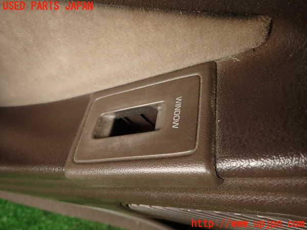 2UPJ-9240081264]クラウン 4ドア ハードトップ(LS130)左前ドア内張り 中古_3