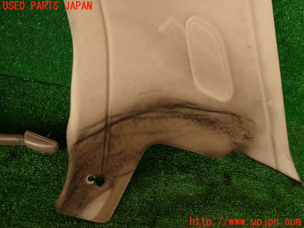 2UPJ-9240087675]クラウン 4ドア ハードトップ(LS130)右リアピラートリム 中古_2