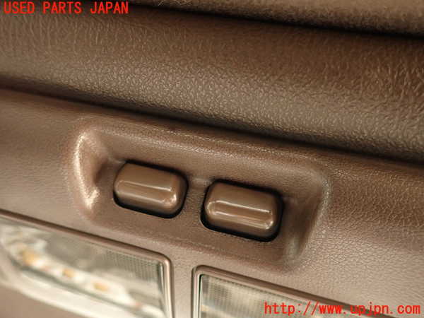 2UPJ-9240086411]クラウン 4ドア ハードトップ(LS130)ルームランプ1 中古_2