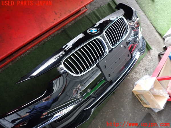 2UPJ-9240091010]BMW 320d(8C20)(F30)フロントバンパー 中古_3
