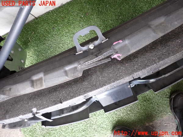 2UPJ-9240091041]BMW 320d(8C20)(F30)コアサポート 中古_4