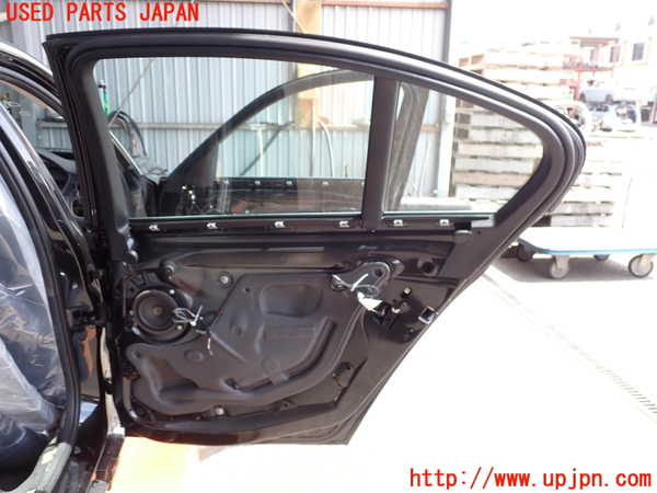 2UPJ-9240091290]BMW 320d(8C20)(F30)右後ドア 中古(43R-001735 M540)_4