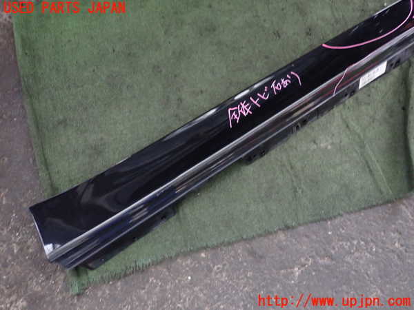 2UPJ-9240091390]BMW 320d(8C20)(F30)右サイドステップ 中古_4