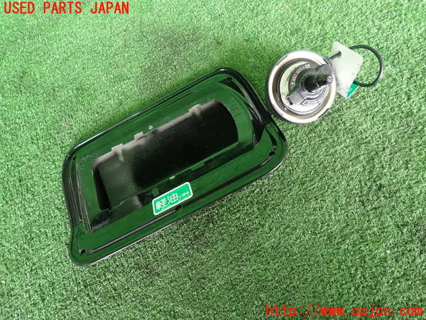 2UPJ-9240091690]BMW 320d(8C20)(F30)フューエルリッド 中古_3