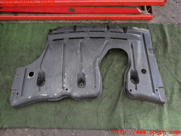 2UPJ-9240091721]BMW 320d(8C20)(F30)アンダーカバー1 中古_2