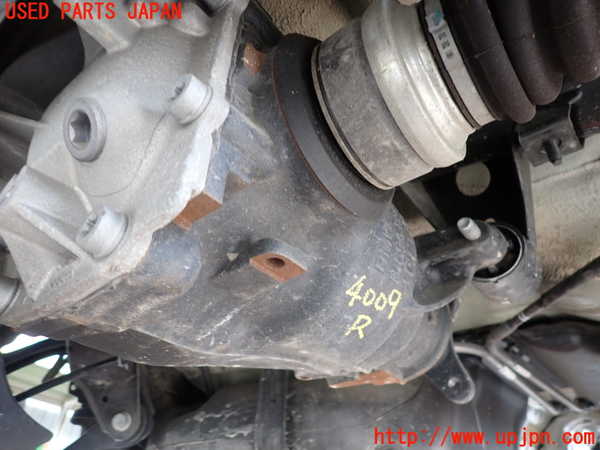 2UPJ-9240094355]BMW 320d(8C20)(F30)リアデフ 中古_2