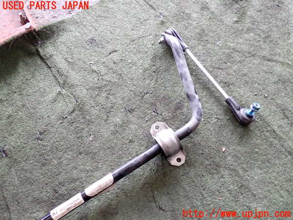 2UPJ-9240095440]BMW 320d(8C20)(F30)フロントスタビライザー 中古_2