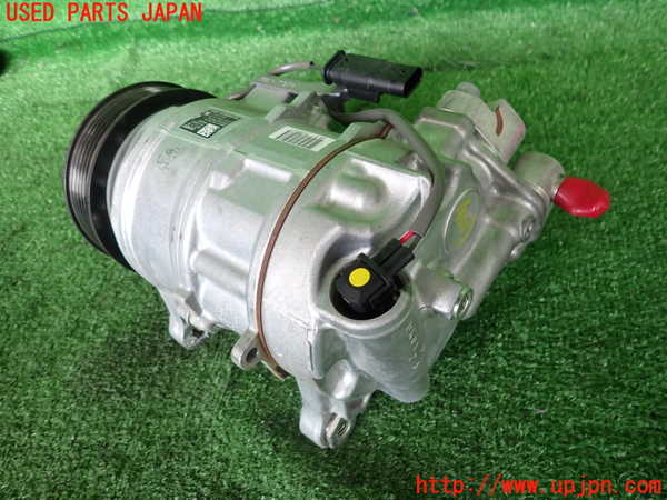 2UPJ-9240096025]BMW 320d(8C20)(F30)エアコンコンプレッサー 中古_2