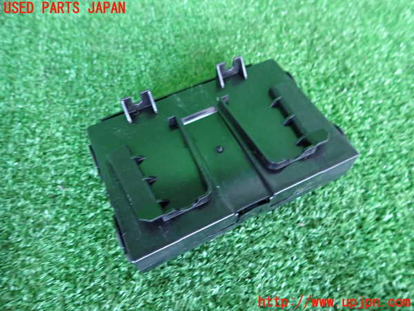 2UPJ-9240096147]BMW 320d(8C20)(F30)コンピューター2 (Heater Climate Control) 中古_2