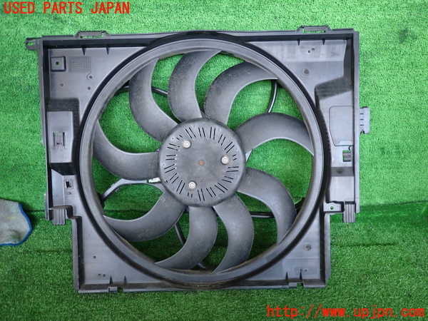 2UPJ-9240096836]BMW 320d(8C20)(F30)電動ファン1 中古_3