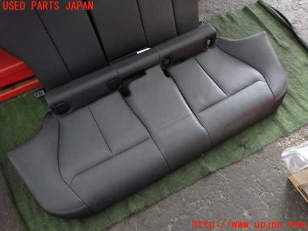 2UPJ-9240097385]BMW 320d(8C20)(F30)リアシート 中古_3