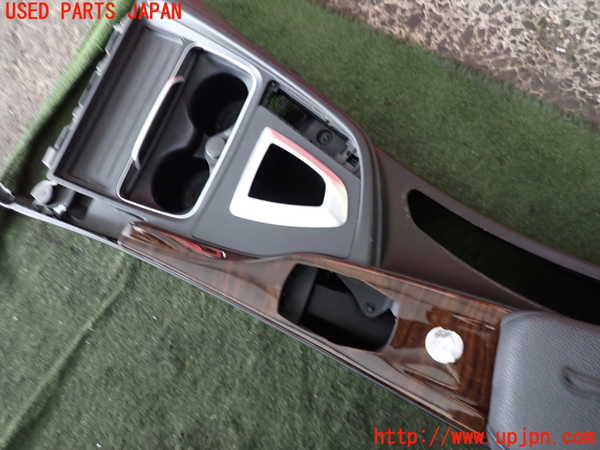2UPJ-9240097540]BMW 320d(8C20)(F30)センターコンソール 中古_3
