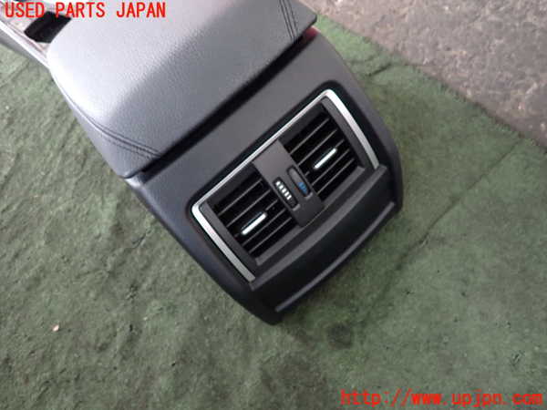 2UPJ-9240097540]BMW 320d(8C20)(F30)センターコンソール 中古_5