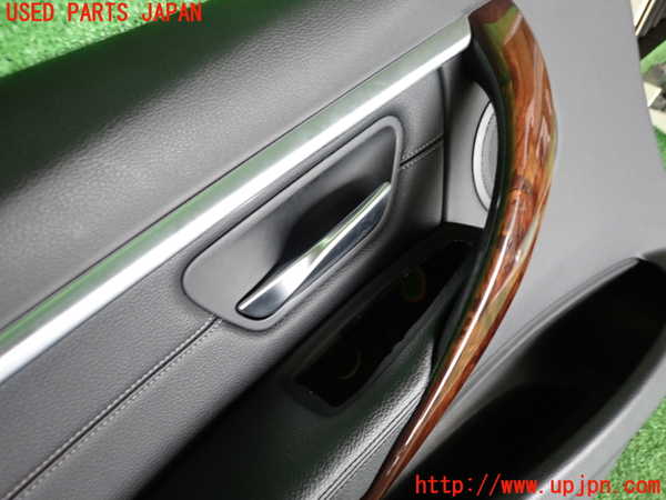 2UPJ-9240091264]BMW 320d(8C20)(F30)左前ドア内張り 中古_2