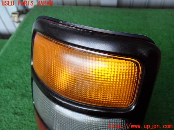 2UPJ-9240101536]シボレー・サバーバン(不明)左テールランプ 中古_2