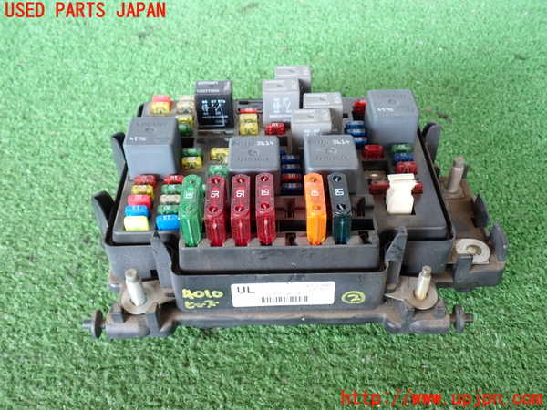 2UPJ-9240106742]シボレー・サバーバン(不明)ヒューズボックス2 中古_2
