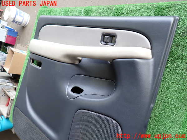 2UPJ-9240101324]シボレー・サバーバン(不明)左後ドア内張り 中古_3
