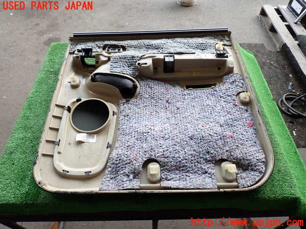 2UPJ-9240101324]シボレー・サバーバン(不明)左後ドア内張り 中古_5