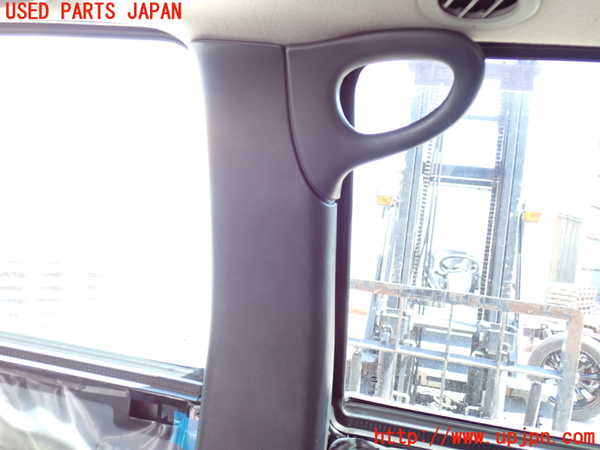 2UPJ-9240107665]シボレー・サバーバン(不明)右センターピラートリム 中古_2