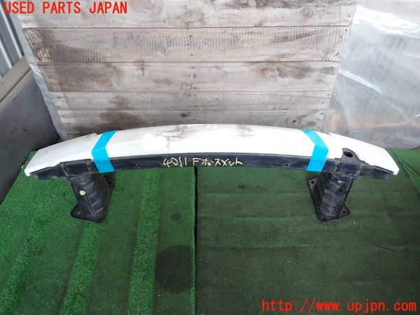 2UPJ-9240111014]マークX(GRX120)フロントバンパーホースメント 中古_2