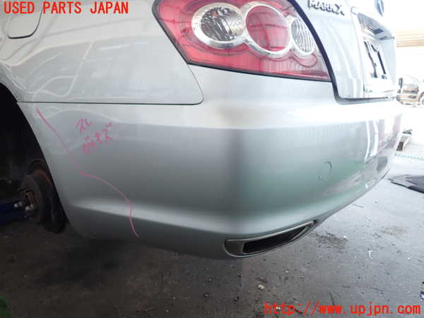 2UPJ-9240111610]マークX(GRX120)リアバンパー 中古_3