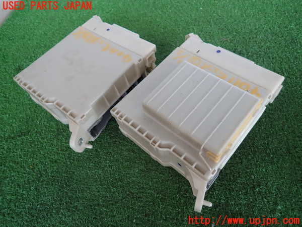 2UPJ-9240116743]マークX(GRX120)ヒューズボックス3(室内) 中古_2