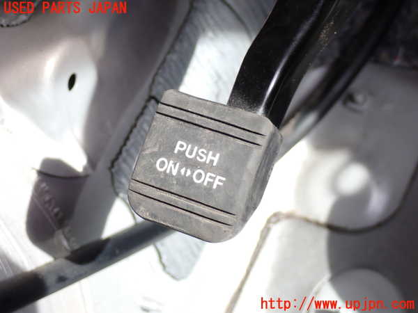 2UPJ-9240117550]マークX(GRX120)サイドブレーキレバー(ペダル) 中古_2